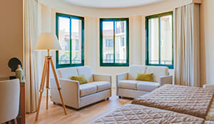 /content/rooms/JuniorSuiteHotelPortaventura/hotel-portaventura-habitacion-junior-suite-03 /content/rooms/JuniorSuiteHotelPortaventura/hotel-portaventura-habitacion-junior-suite-03