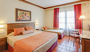 /content/rooms/StandardHotelElPaso/hotel-el-paso-habitacion-standard-01
