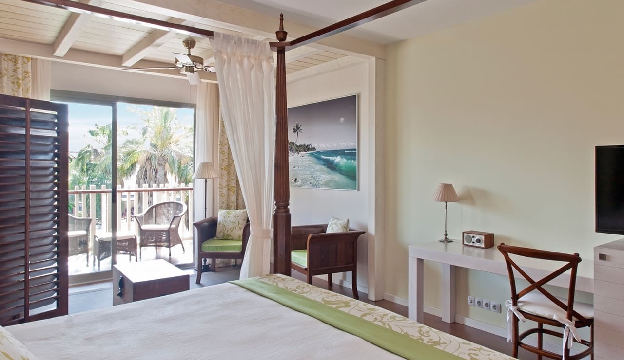 /content/rooms/CaribeDeluxeSanJuanHotelCaribe/hotel-caribe-habitacion-deluxe-san-juan-04
